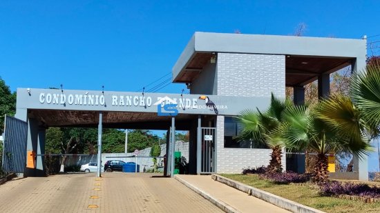 casa-em-condominio-venda-mateus-leme-2500-m&sup2;-1059268